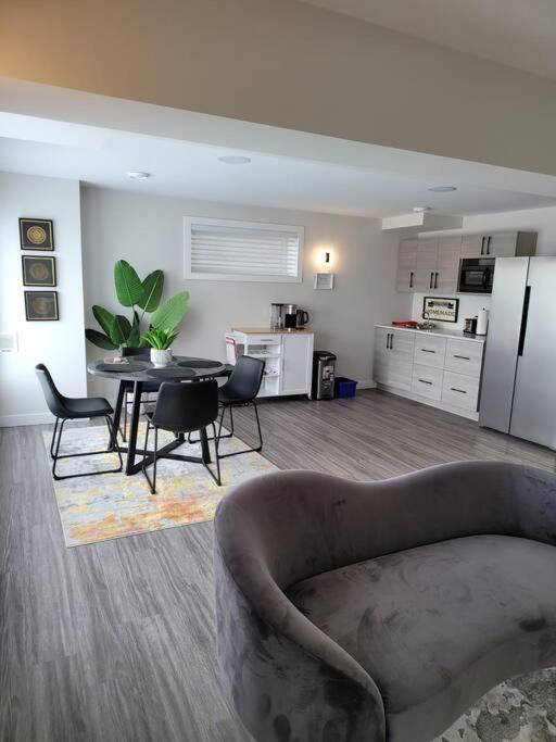 Luxury One Bedroom Vinnipeg Dış mekan fotoğraf